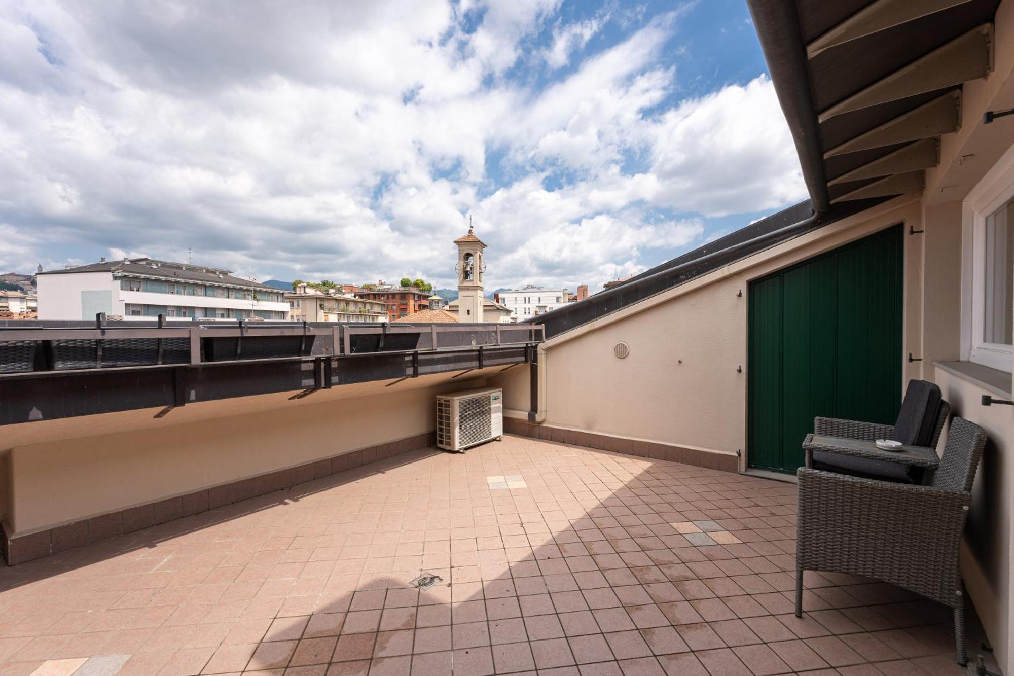 Apartments Vistallihouse Бергамо Екстериор снимка